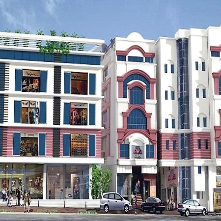 Hotel Adarsha Palace Belgaum Bagian luar foto